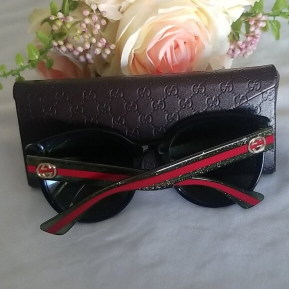 Authentic Gucci sunglasses - Picture 1 of 8